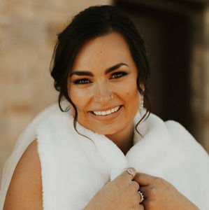 Meet your Posher, Corina